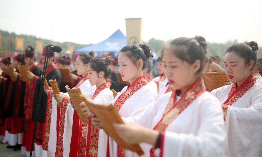 高清組圖：西安漢城湖第六屆龍舟節(jié)開幕