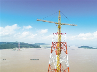 世界最高输电铁塔进入施工冲刺阶段