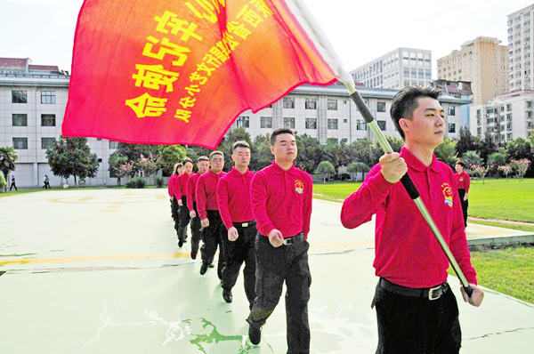 三秦警營(yíng)“烏蘭牧騎”走基層