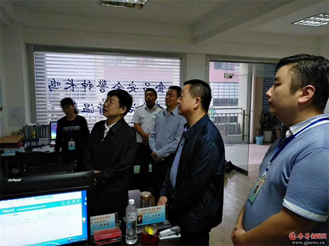汉中市政府督导检查西乡食品药品市场监管工作