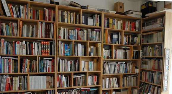 新家入住已两年书房甲醛仍超标 业主怀疑是3万元买的书柜作祟