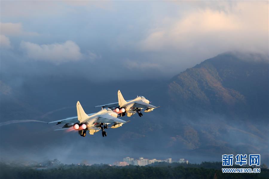 （新華全媒頭條·圖文互動）（8）中國軍隊2019：強(qiáng)軍興軍再出發(fā)