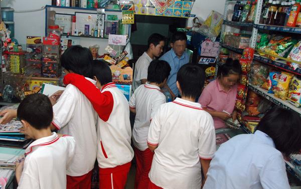 中小學(xué)校及托幼機(jī)構(gòu)限制銷售高糖飲料和零食