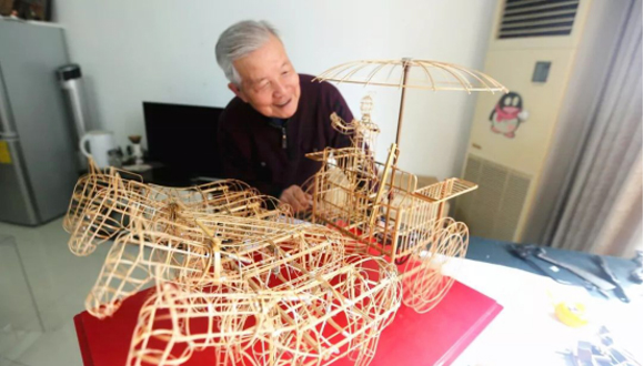 800多根竹条复活铜车马