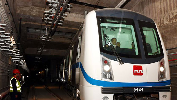 西安地鐵一號(hào)線二期開始列車“帶電試跑”