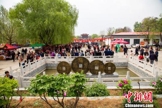 第八届中国汉牡丹文化节河北柏乡开幕