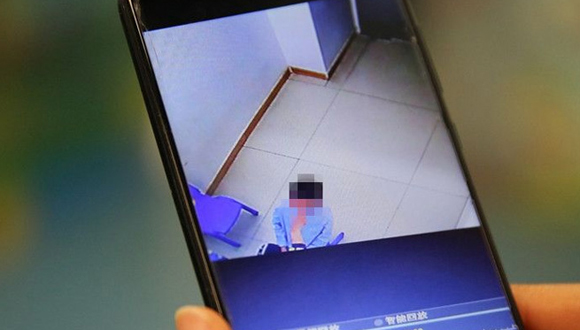西安7歲腦癱兒康復(fù)院里被老師打？負責人：傷是沒坐穩(wěn)摔的