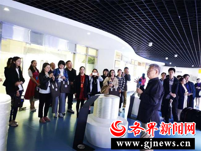 新中国成立70周年-全国百名社长总编走进浙江大型媒体采风活动系列报道之 绍兴行：集中高端智力资源，助力区域创新发展
