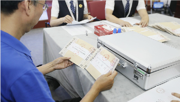 今日10時西安民辦小升初搖號 14所學(xué)校因報名未達(dá)計劃直接錄取