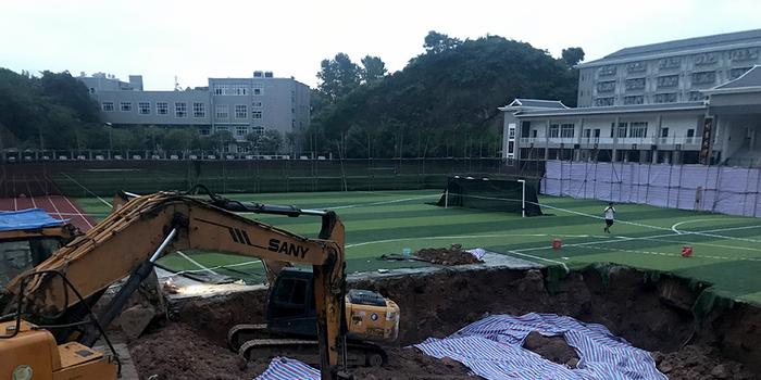 “操场埋尸案”疑受害人之子：父亲揭露过嫌犯工程