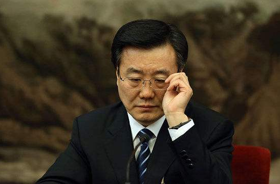北京市政协原副主席李士祥受审 被控受贿8819万元