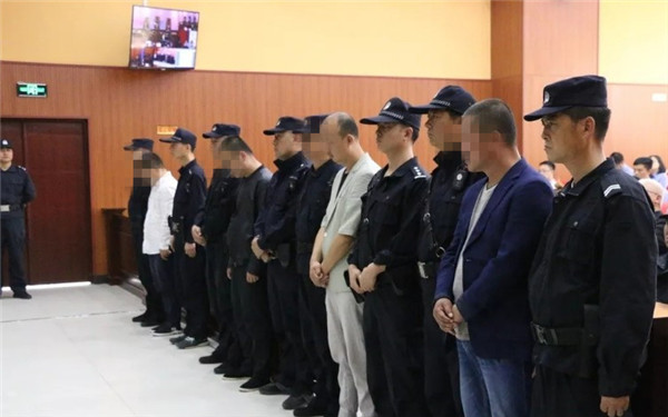 真假记者抱团敲诈企业和幼儿园 二审4名被告人获刑