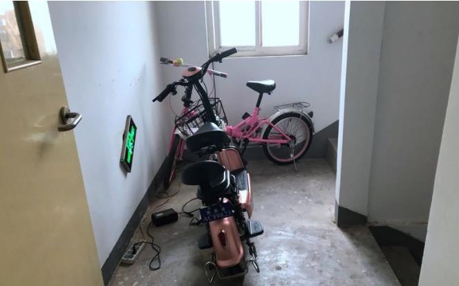 四部委发文整治电动车进楼入户 西安曾要求充电桩统一充电