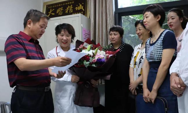 委员空中救人获点赞