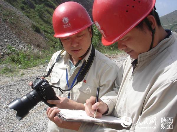 汉江河畔守护生命的平民英雄:21年救起24人  记全国第七届道德模范候选人刘波  记全国第七届道德模范候选人刘波