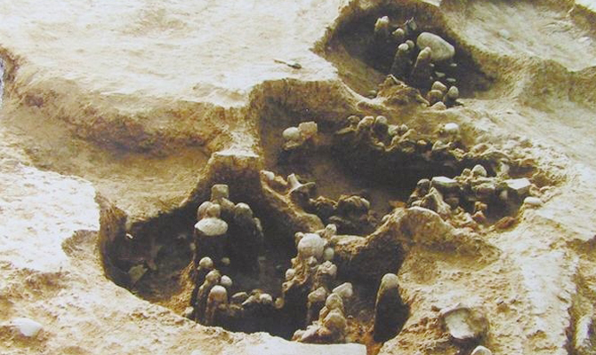 兽面纹铜方罍：殷商时用它来装酒吗？