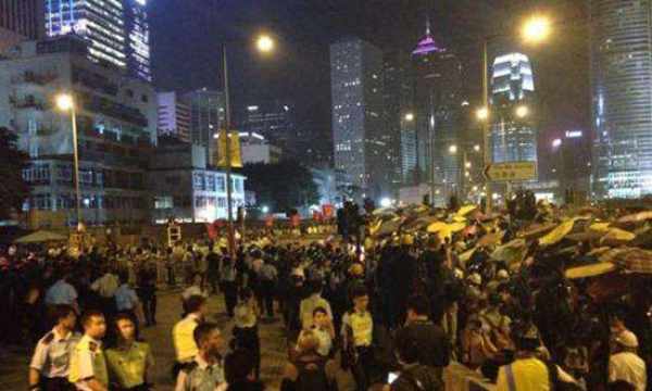 香港法院?jiǎn)?dòng)審理45人涉嫌暴動(dòng)、襲警案