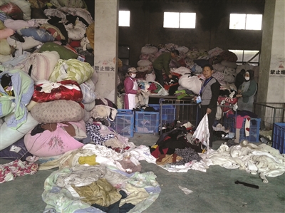 年棄2600萬(wàn)噸 舊衣“垃圾”怎么辦？——舊衣回收調(diào)查