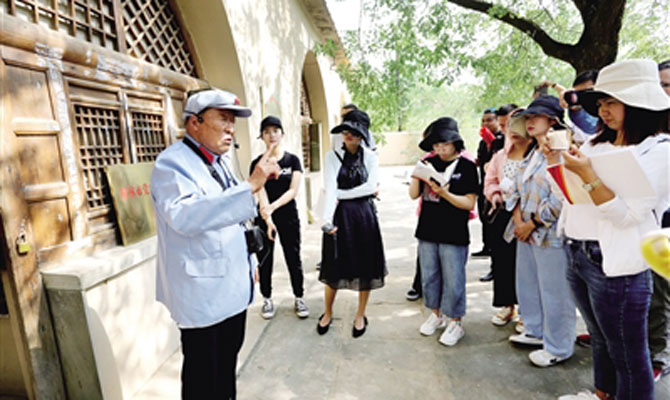 壮丽70年·奋斗新时代 记者再走长征路│塞上明珠的红色基因