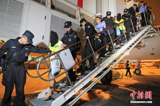 中國警方今年抓獲5.1萬名電信網(wǎng)絡(luò)詐騙犯罪嫌疑人