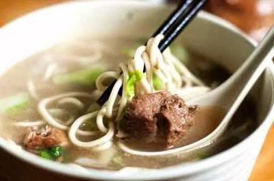 幸福，有時(shí)就是深夜里輕松找到的一碗熱湯面
