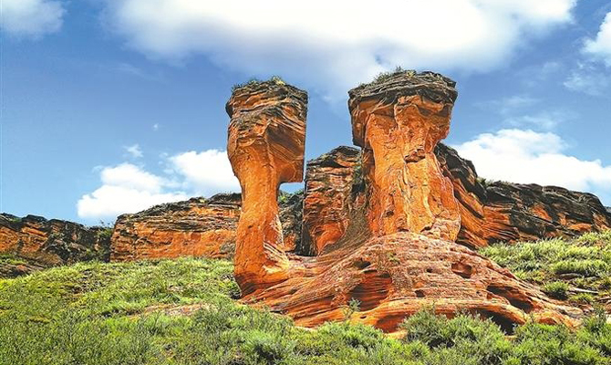  构建“丹霞+”多元保护利用体系——第四届红层与丹霞地貌国际研讨会在延安闭幕