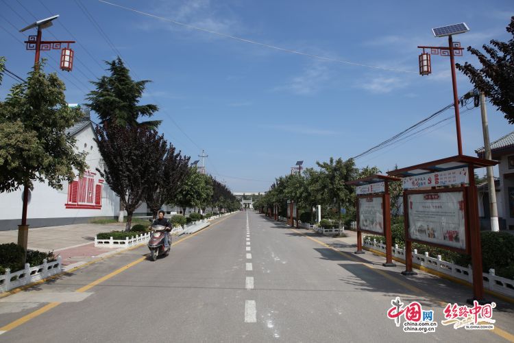 “水带泥”变水泥路 渭南合阳乡村振兴换新颜