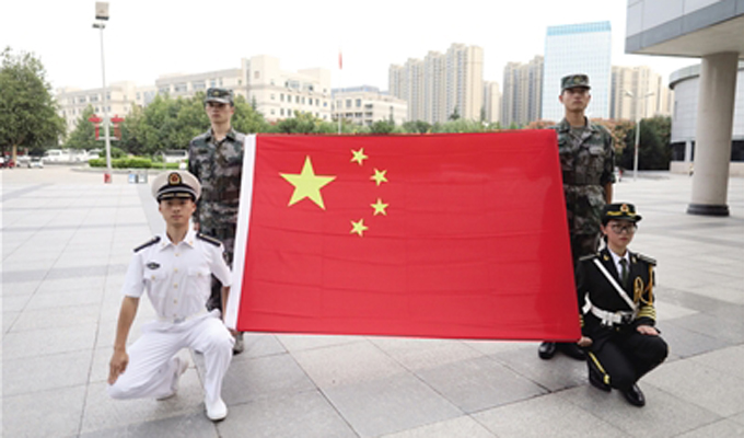 国旗下的热血青春 记者揭秘西安高校国旗护卫队