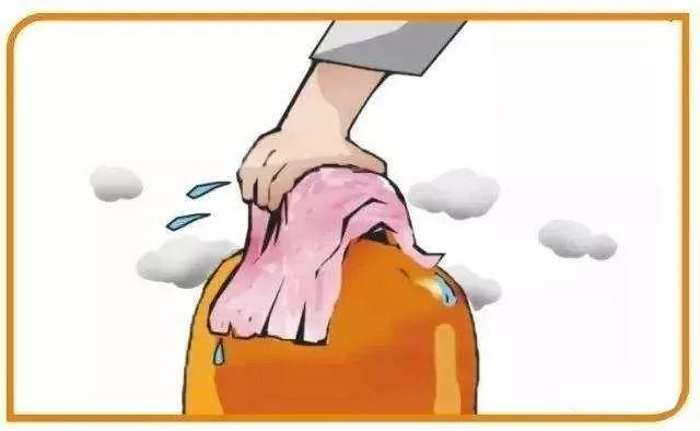 液化氣鋼瓶起火后先滅火再關(guān)閥門？消防員辟謠
