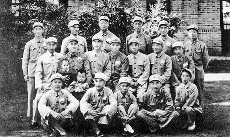 1952年8月1日，解放军石油工程第一师在汉中诞生