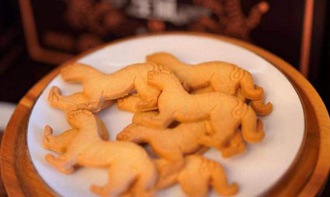 陕西网红国宝“杜虎符”变身酥脆小饼干 网友：吃了可以“调兵遣将”
