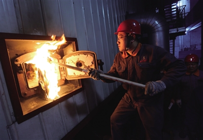 陕西明德热力开阀点火  西安南郊47家单位提前供暖