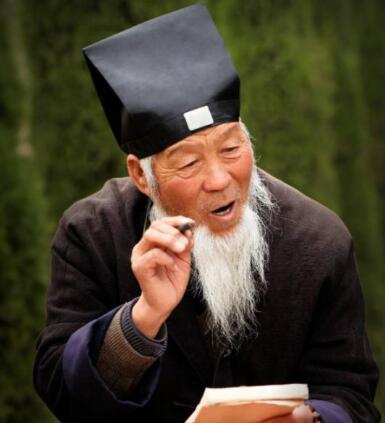 政務(wù)“藍(lán)V”給人算命 官微荒廢也是不作為