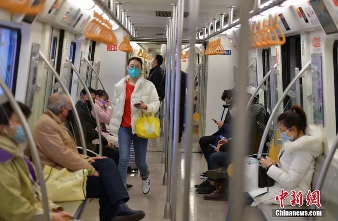 多城口罩新規(guī)！限購(gòu)、預(yù)約、搖號(hào)，堪比巔峰買房