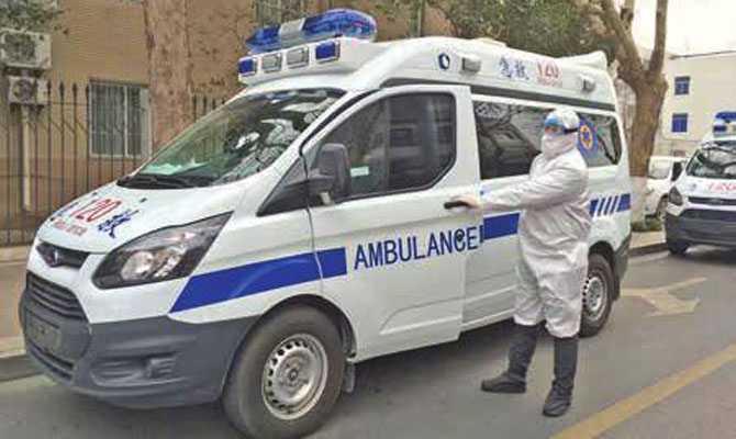 “逆行”兄妹携手抗“疫”