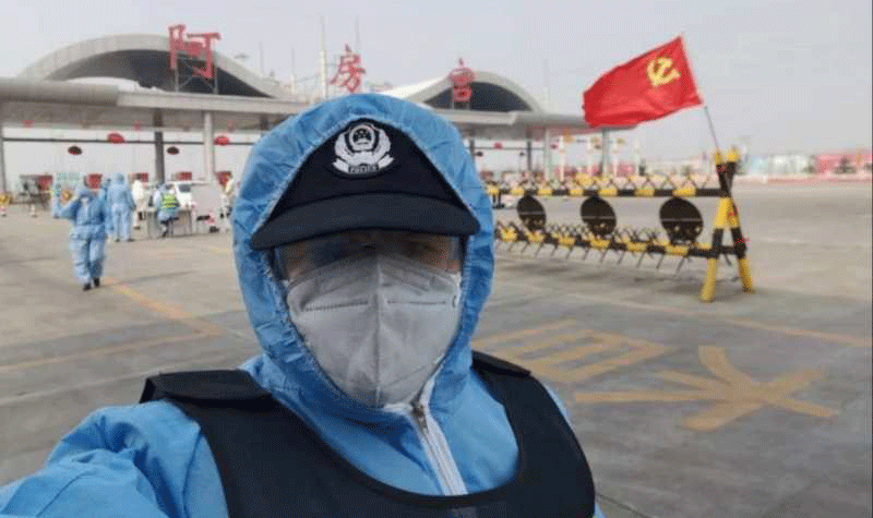 民警王超蒙：“来医院时把我的记事板带来”