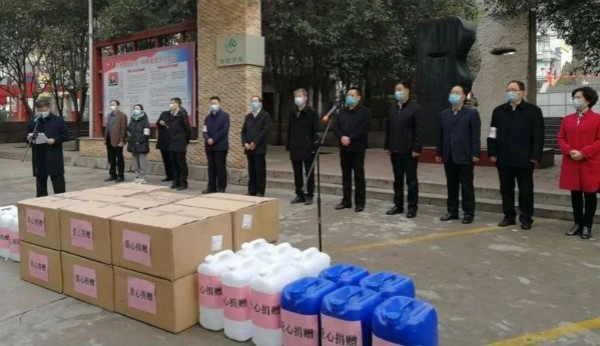 寶雞市政協(xié)委員和愛心人士捐贈66萬元防疫物資