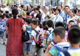 解讀中小學(xué)生課后服務(wù)政策：嚴(yán)禁將課后服務(wù)變相為集體補(bǔ)課