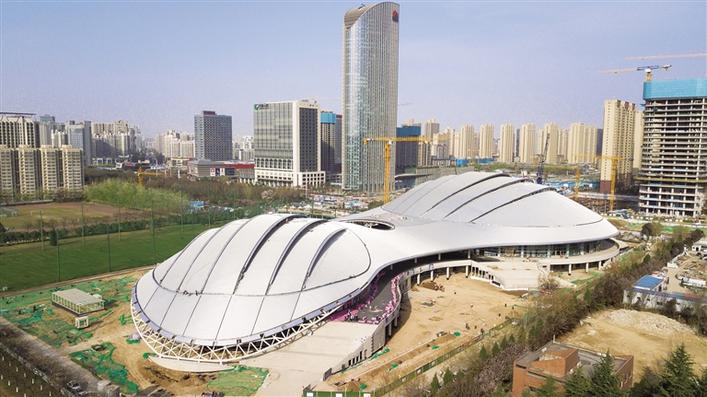 3月19日，陕西奥体中心建设现场。见习记者 张晋瑞摄