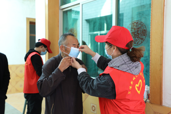 空港新城：乘著春風(fēng) 志愿者們將服務(wù)送到家