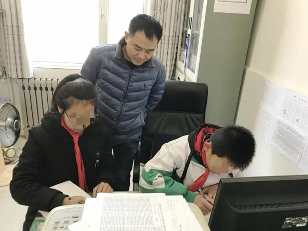 五一假期這群留守兒童不孤單