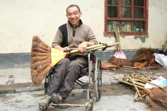 鄭遠(yuǎn)志：“我的人生不能綁在輪椅上”