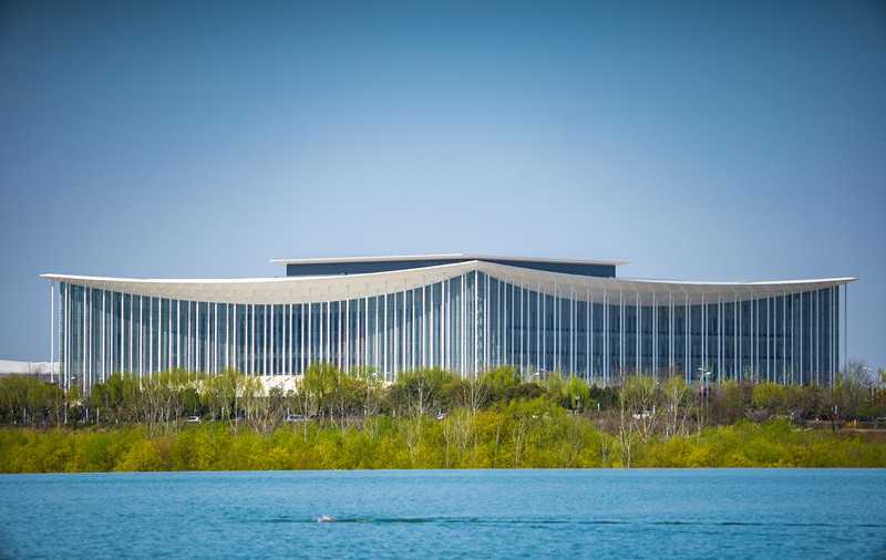 西安国际会展中心建成启用 “月光宝盒”即将华彩绽放