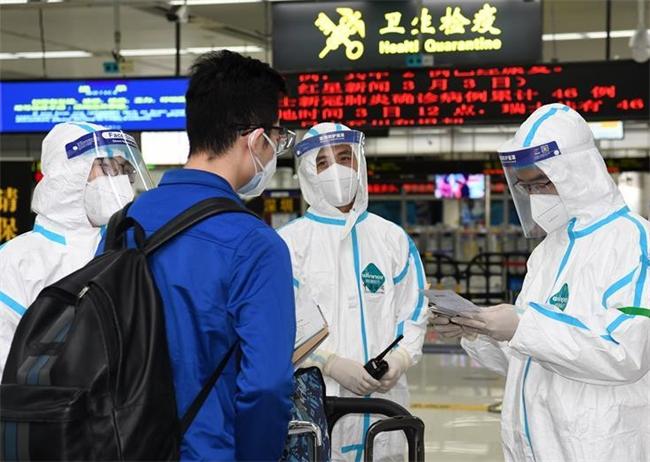 风雨无阻向前进——写在全国疫情防控阻击战取得重大战略成果之际