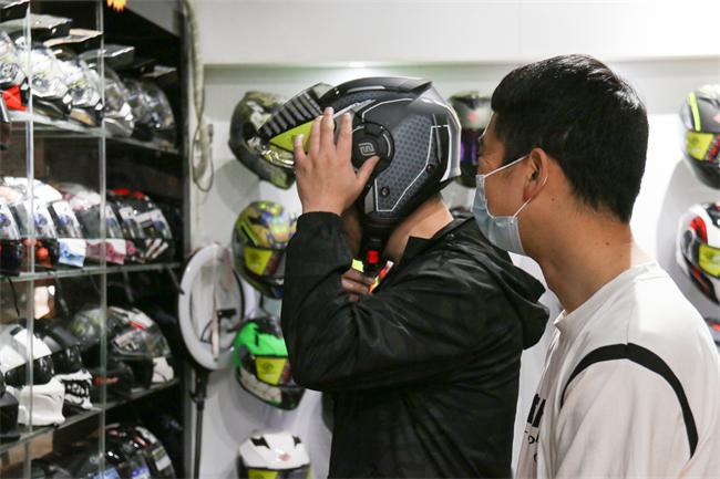 頭盔漲價，你買到了嗎？