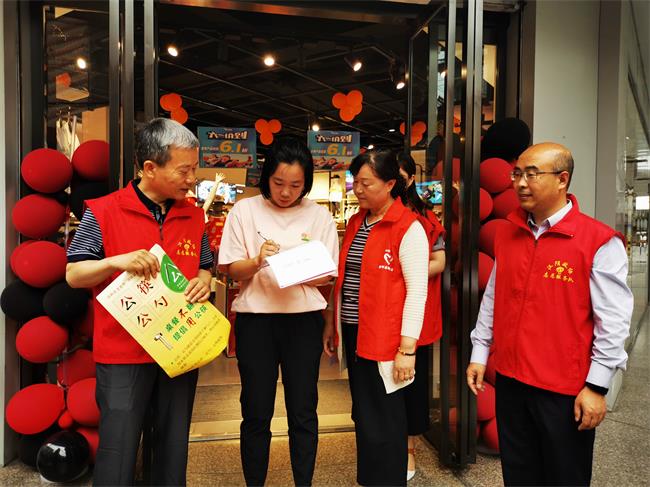 漢陰縣政協(xié)“五個(gè)一”助力文明縣城鞏固提升