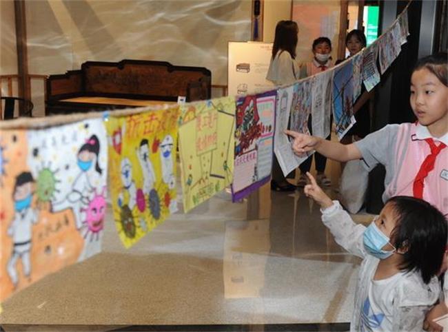 西安經(jīng)開(kāi)區(qū)全民戰(zhàn)疫攝影作品展傳達(dá)堅(jiān)定信心