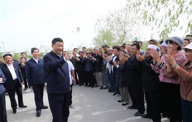 时政新闻眼丨习近平宁夏考察第一天，行程之间见深情