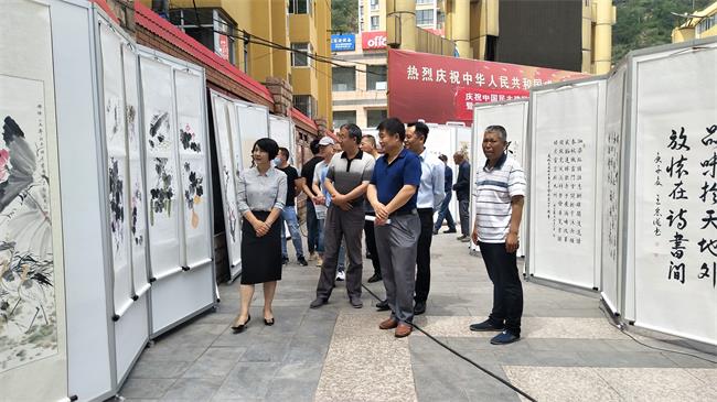 慶祝中國(guó)民主建國(guó)會(huì)成立75周年暨民建陜西省委成立40周年 民建銅川市委開(kāi)展《丹青頌盛世 翰墨鑄同心》書(shū)畫(huà)展