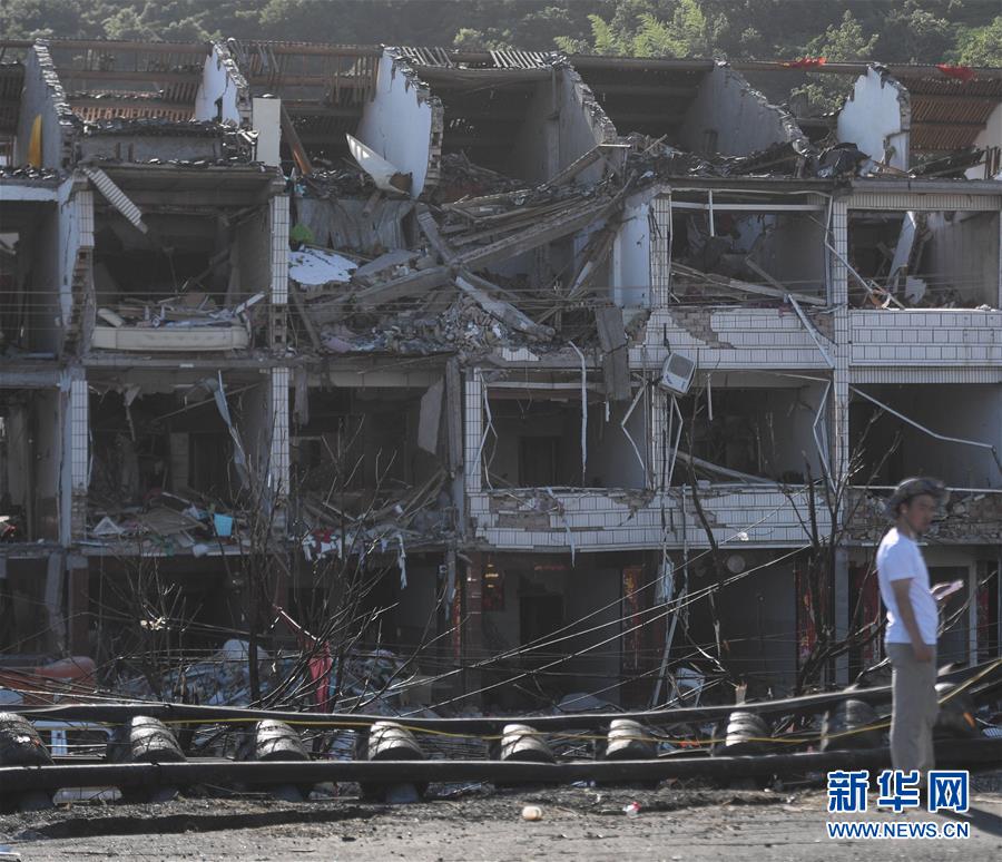 （社会）（4）国务院安委会决定对浙江温岭槽罐车爆炸事故查处实行挂牌督办